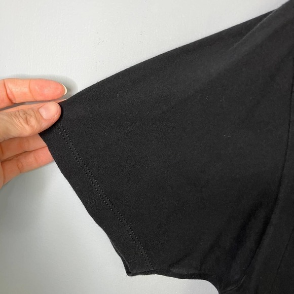 Hot Topic Panic! At The Disco Death Of A Bachelor Graphic Band T-Shirt Men's XL - Picture 11 of 16